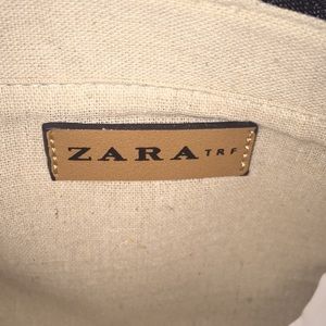 Zara Bags - Brand new Zara appliqué flower leather bag Zara Bags - Brand new Zara appliqué flower leather bag